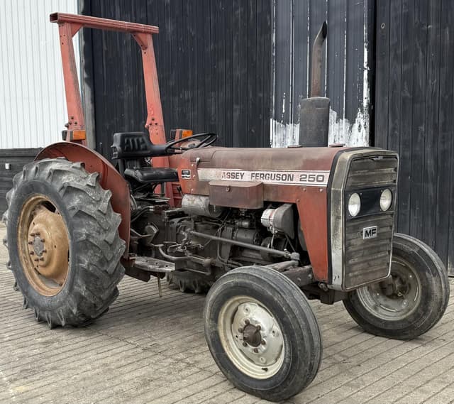 Image of Massey Ferguson 250 equipment image 1