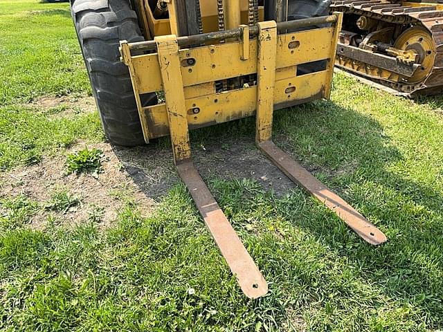 Image of Massey Ferguson 2500 equipment image 1