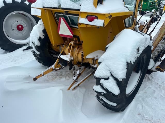 Image of Massey Ferguson 253 equipment image 4