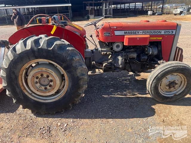 Image of Massey Ferguson 253 equipment image 3