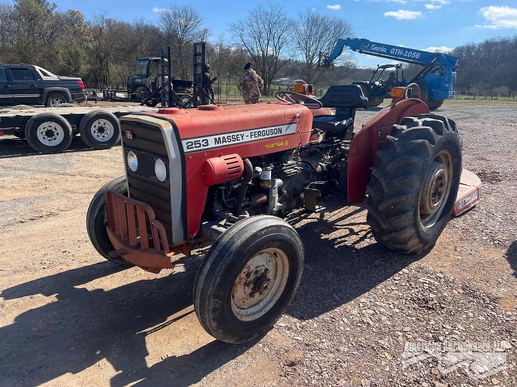 Image of Massey Ferguson 253 Primary image