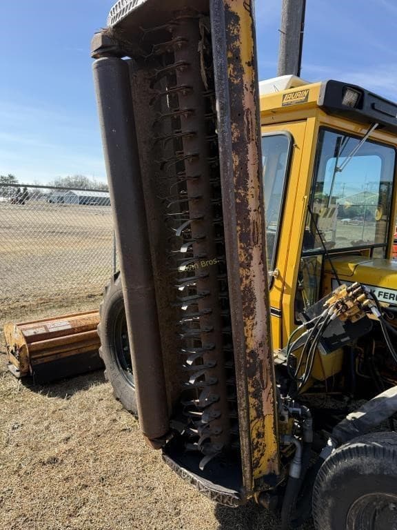 Image of Massey Ferguson 253 equipment image 3
