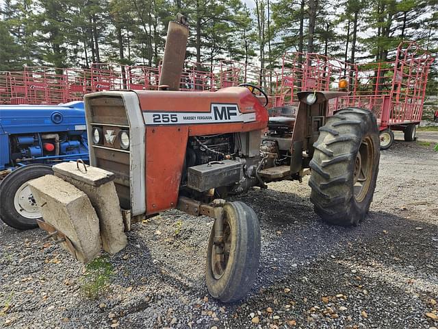 Image of Massey Ferguson 255 equipment image 2