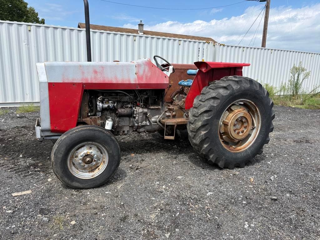 Image of Massey Ferguson 255 Primary image