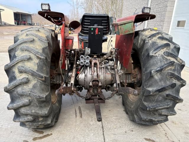 Image of Massey Ferguson 255 equipment image 4
