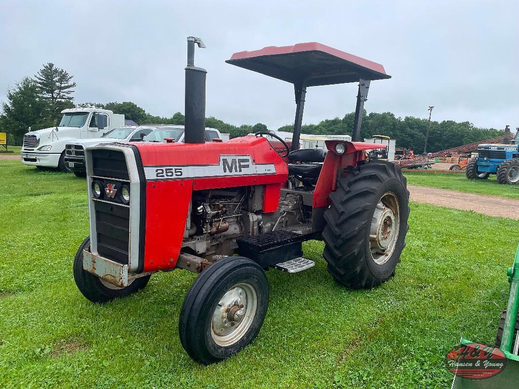 Image of Massey Ferguson 255 Primary image