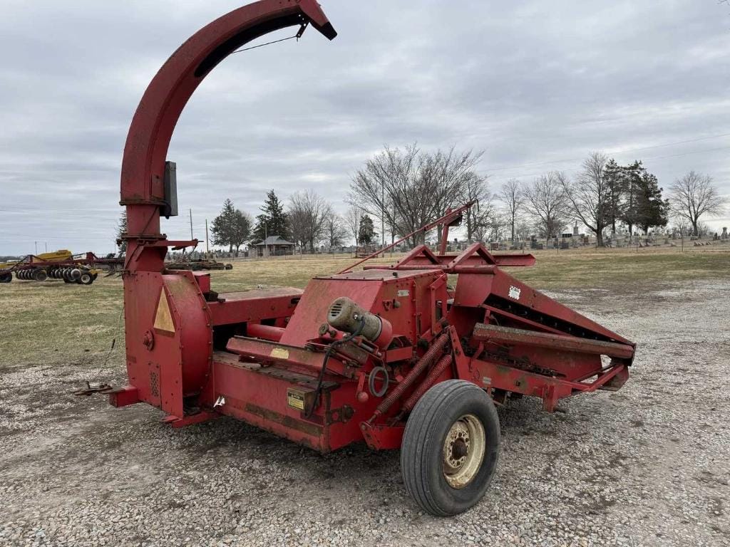 Massey Ferguson 260 Equipment Image0