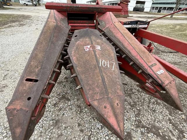 Image of Massey Ferguson 260 equipment image 4