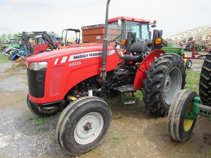 Image of Massey Ferguson 2605 Primary image