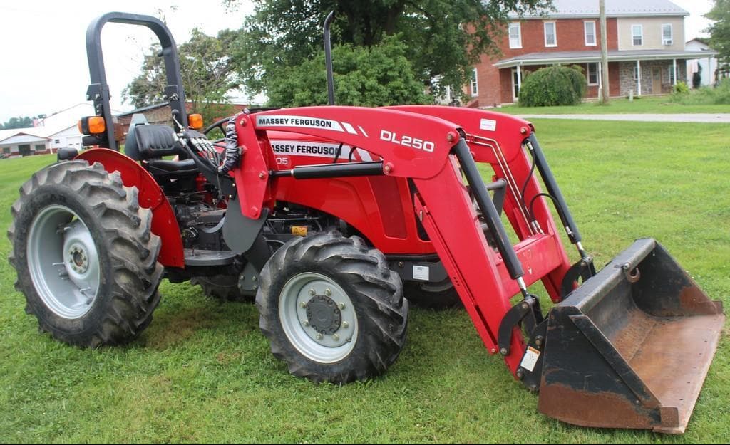 Image of Massey Ferguson 2605 Primary image