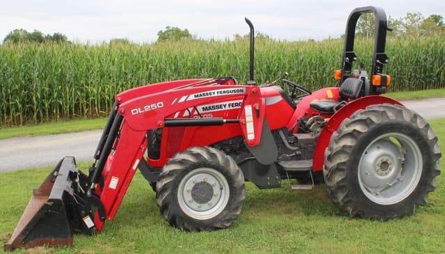 Image of Massey Ferguson 2605 equipment image 3