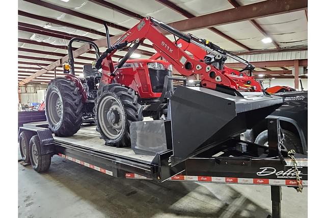 Image of Massey Ferguson 2605H equipment image 2