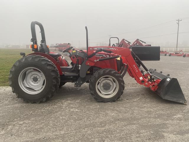 Image of Massey Ferguson 2607H equipment image 1