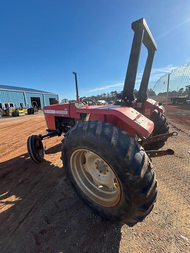 Image of Massey Ferguson 261 equipment image 3