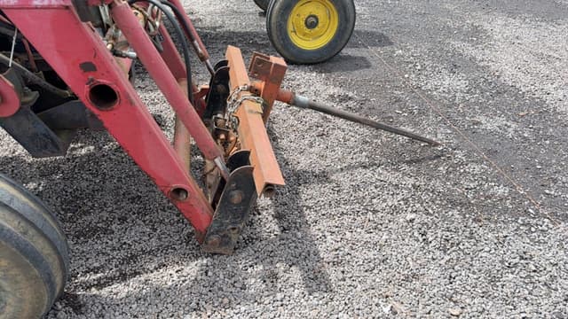 Image of Massey Ferguson 261 equipment image 3