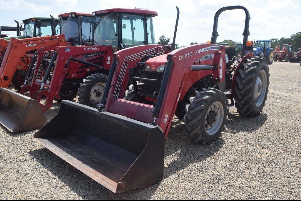 Image of Massey Ferguson 2615 Primary image