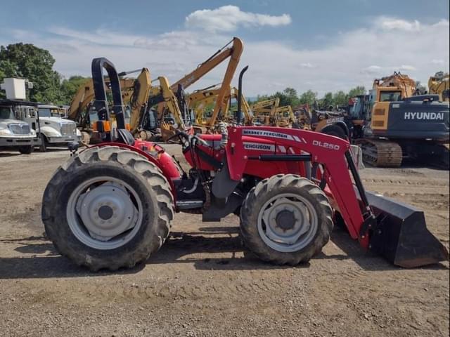 Image of Massey Ferguson 2615 equipment image 2