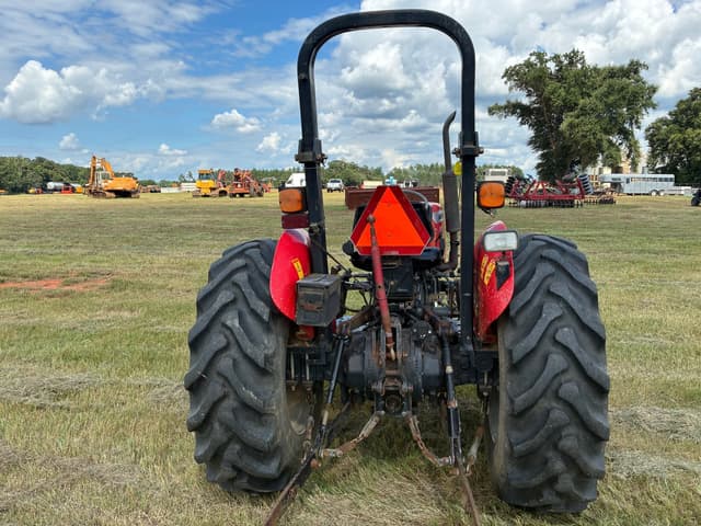 Image of Massey Ferguson 2625 equipment image 1