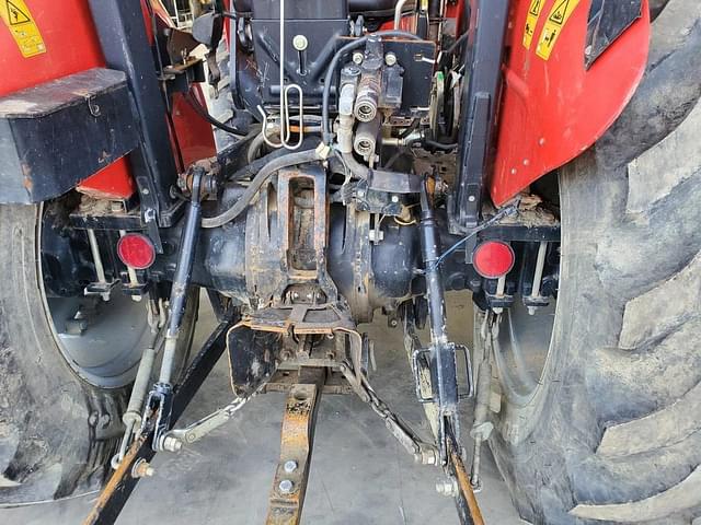 Image of Massey Ferguson 2625 equipment image 3