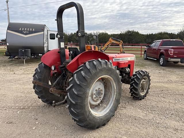 Image of Massey Ferguson 263 equipment image 4