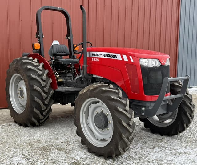 Image of Massey Ferguson 2635 equipment image 1