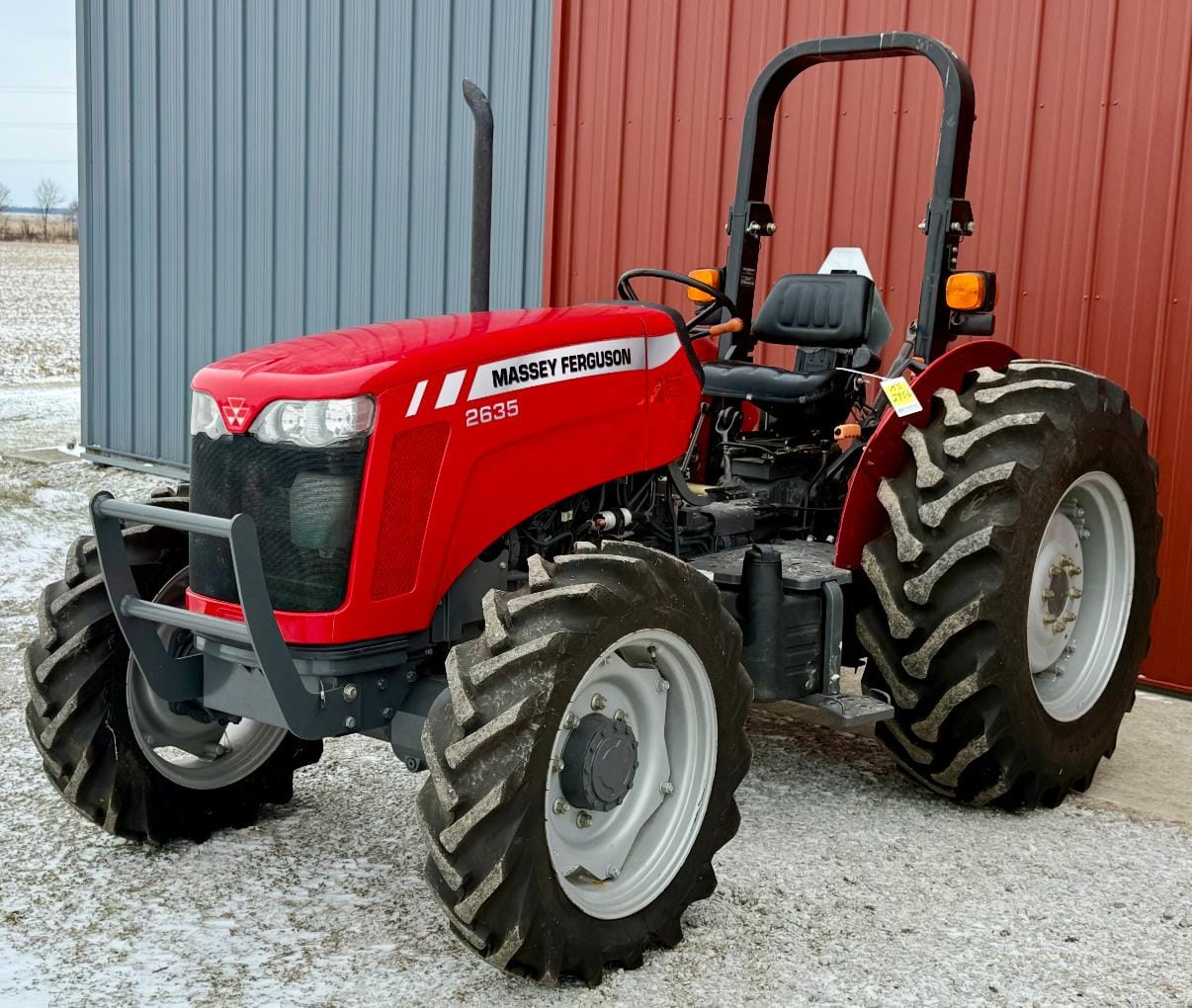 Massey Ferguson 2635 Equipment Image0