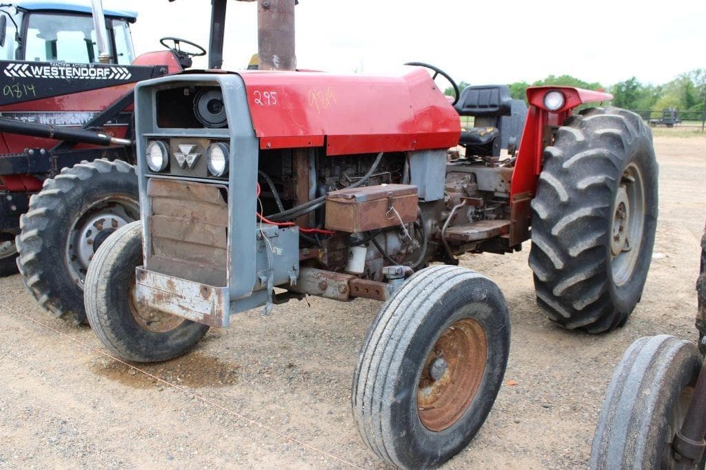 Image of Massey Ferguson 265 Primary image