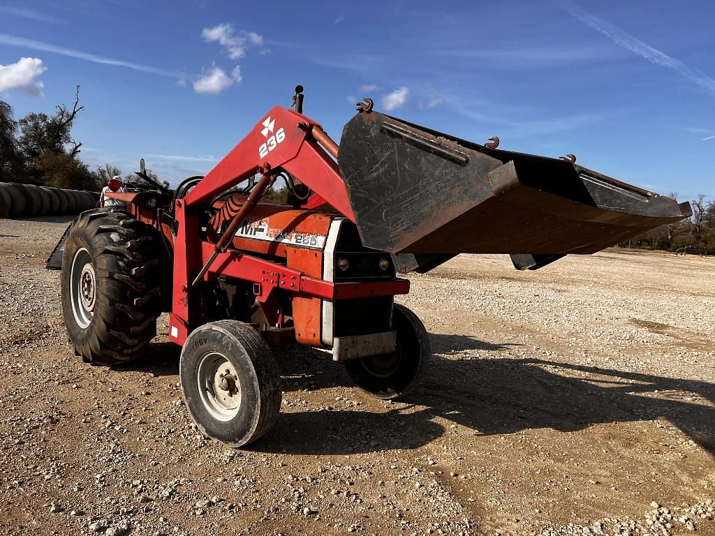 Image of Massey Ferguson 265 Primary image