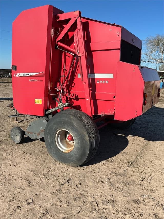 Image of Massey Ferguson 2656A equipment image 3