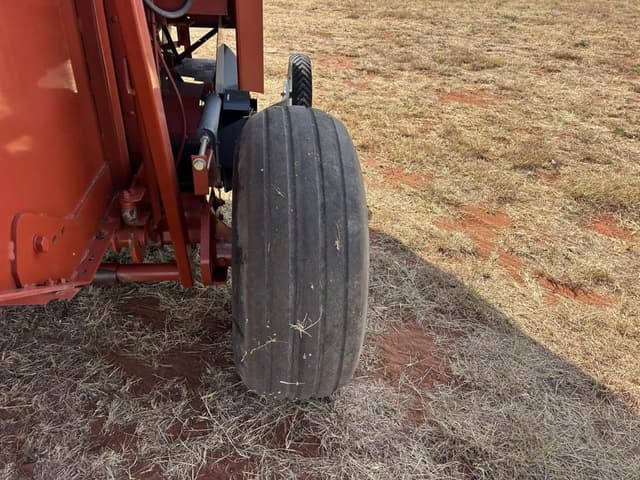 Image of Massey Ferguson 2656A equipment image 4