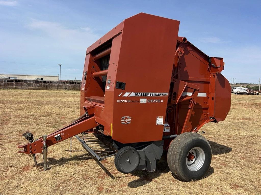 Massey Ferguson 2656A Equipment Image0