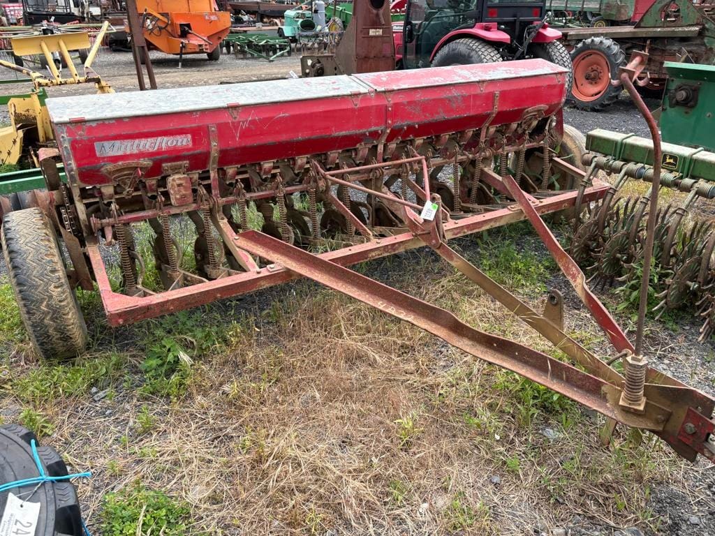 Massey Ferguson 26A Equipment Image0