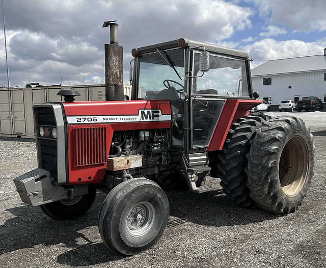 Image of Massey Ferguson 2705 equipment image 1