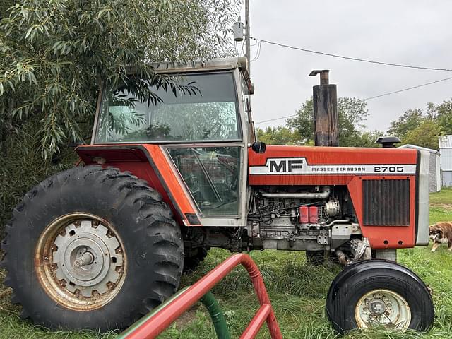 Image of Massey Ferguson 2705 equipment image 3