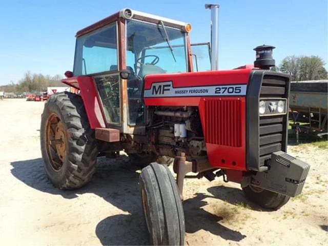 Image of Massey Ferguson 2705 equipment image 3