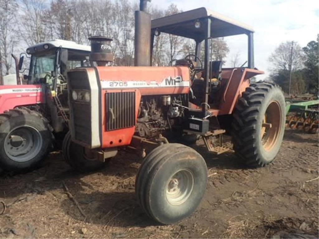 Image of Massey Ferguson 2705 Primary image