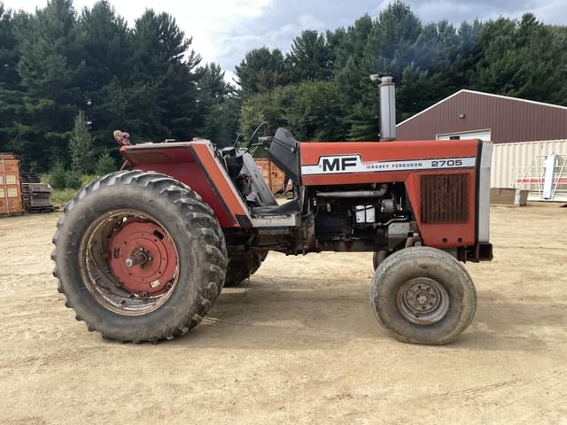 Image of Massey Ferguson 2705 equipment image 3