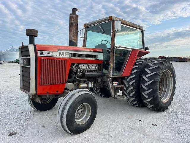 Image of Massey Ferguson 2745 Primary image