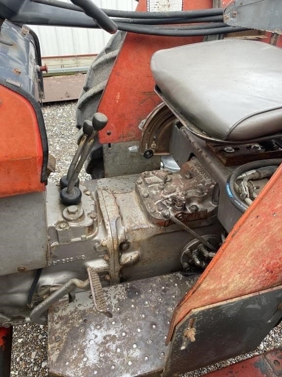 Image of Massey Ferguson 275 equipment image 4