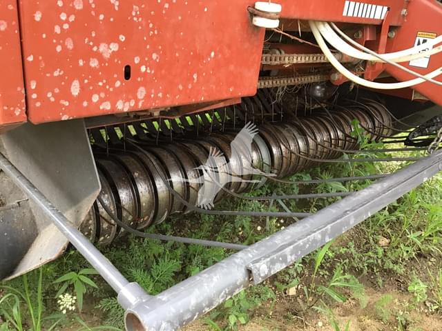 Image of Massey Ferguson 2756 equipment image 3