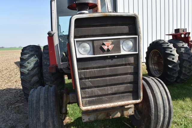 Image of Massey Ferguson 2805 equipment image 4
