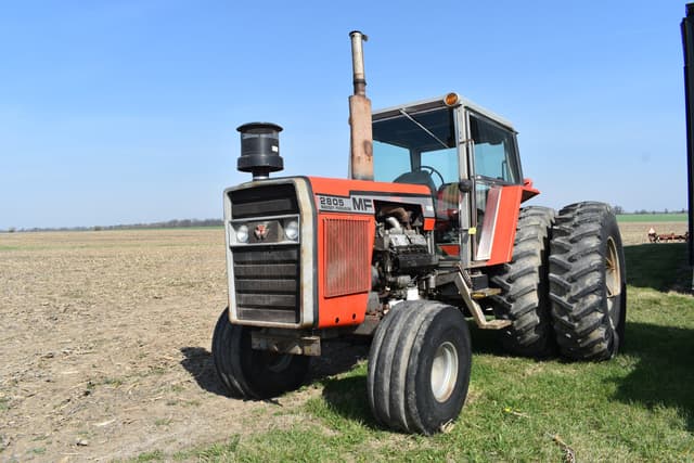 Image of Massey Ferguson 2805 equipment image 1