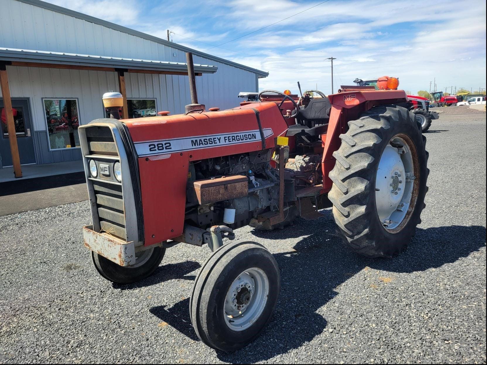 Massey Ferguson 282 Equipment Image0