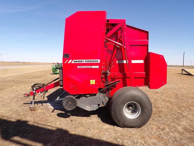 Image of Massey Ferguson Hesston 2846 equipment image 2