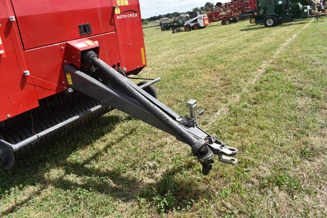 Image of Massey Ferguson 2946A equipment image 3