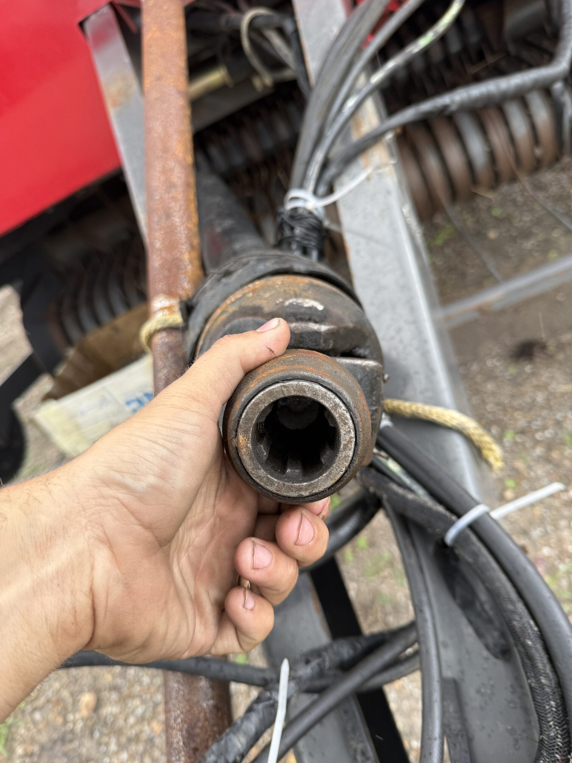 Massey Ferguson Hesston 2956 Equipment Image0