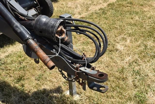 Image of Massey Ferguson Hesston 2956 equipment image 4