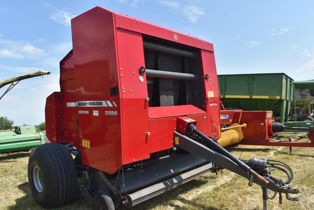 Image of Massey Ferguson Hesston 2956 equipment image 3