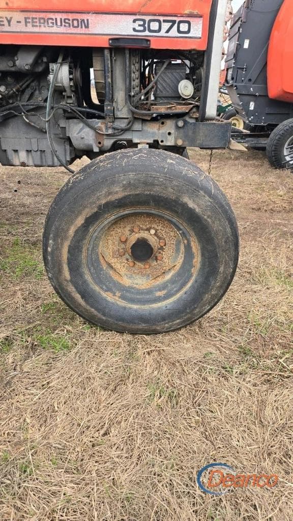 Image of Massey Ferguson 3070 equipment image 2