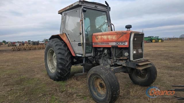 Image of Massey Ferguson 3070 equipment image 1